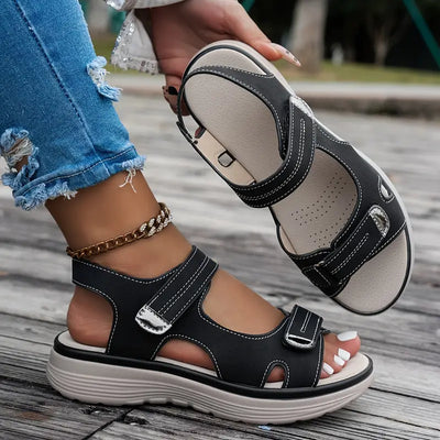 Alia™ - Bekväma sandaler med kilklack och ankelsnodd