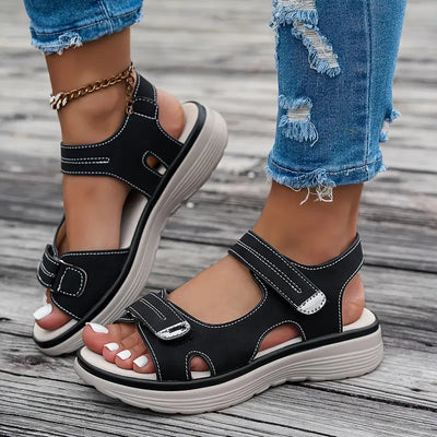 Alia™ - Bekväma sandaler med kilklack och ankelsnodd